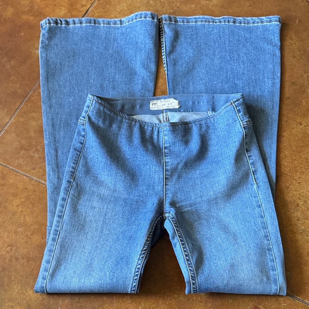 Free People Penny Pull On Flare Leg Blue Jeans size 27